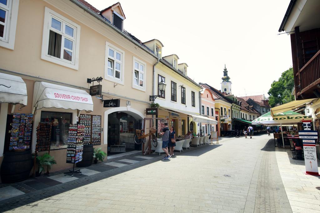 Apartment Tkalča Zagreb Bagian luar foto